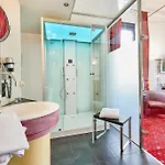 Boutique Hotel 4*