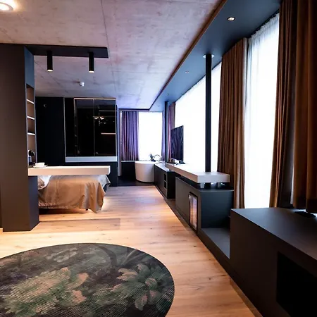 Boutique Hotel 4*