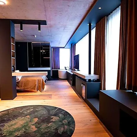 Boutique 4*